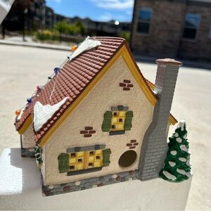 Department 56 The Original Snow Village Caramel Cottage